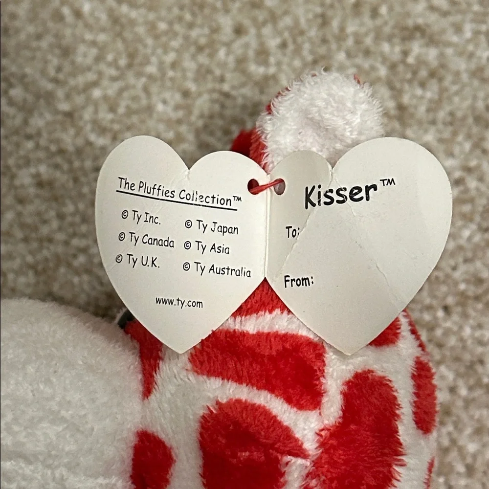 Vintage TY Pluffers Collection “Kisser” Red and White Giraffe Stuffy
